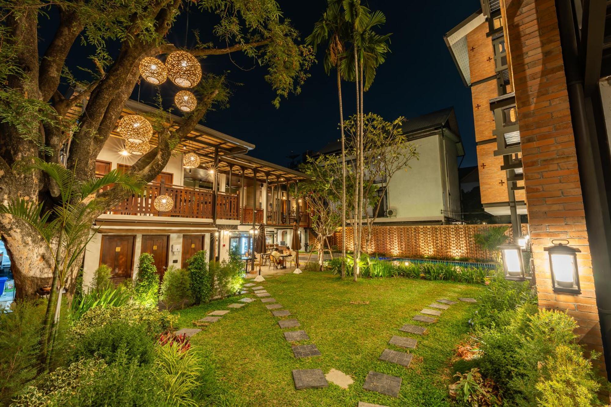 Shamrock Chiangmai Hotel-Adult Only, Chiang Mai