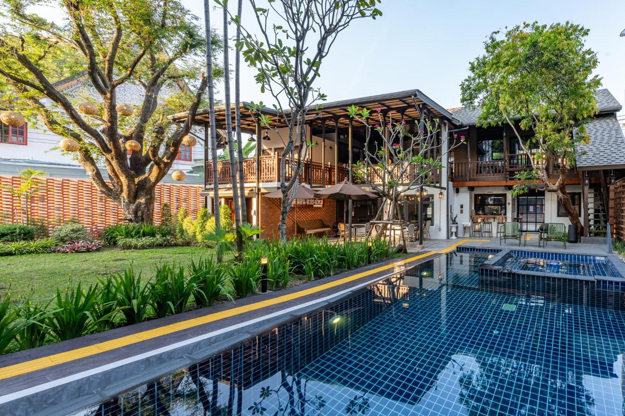 Shamrock Chiangmai Hotel-Adult Only — Photos 2